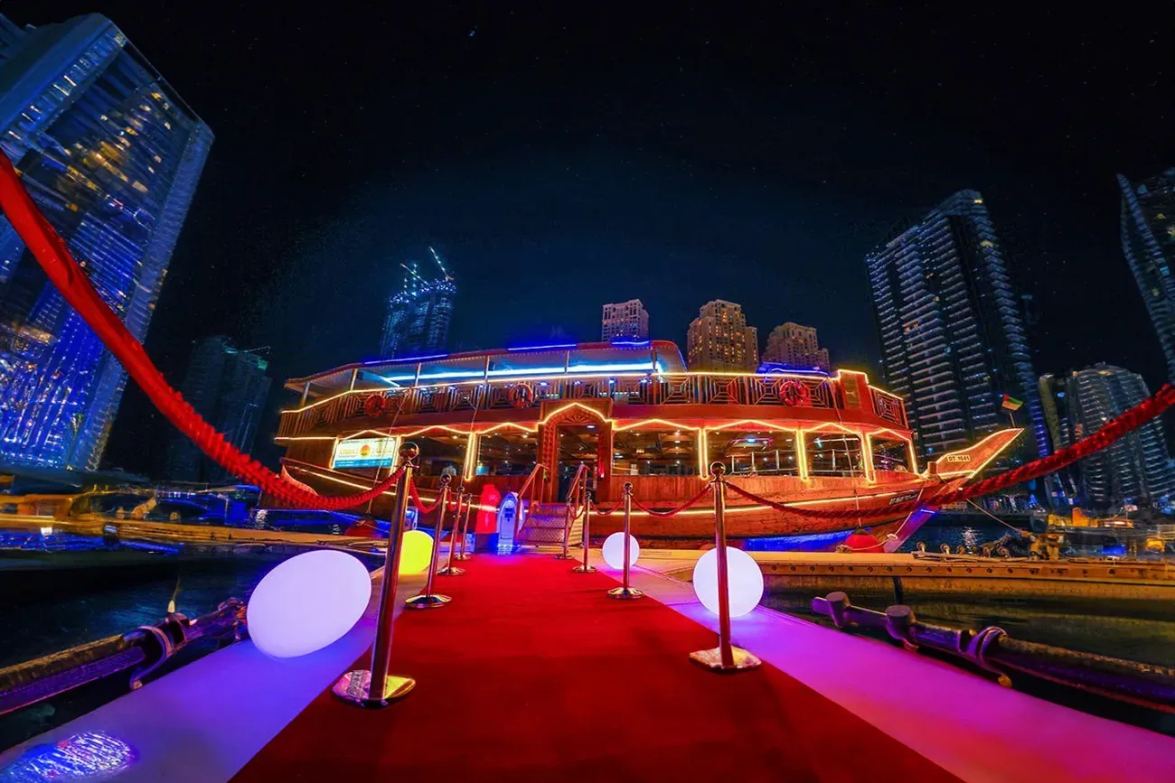 Marina Dhow Dinner Cruise Dubai